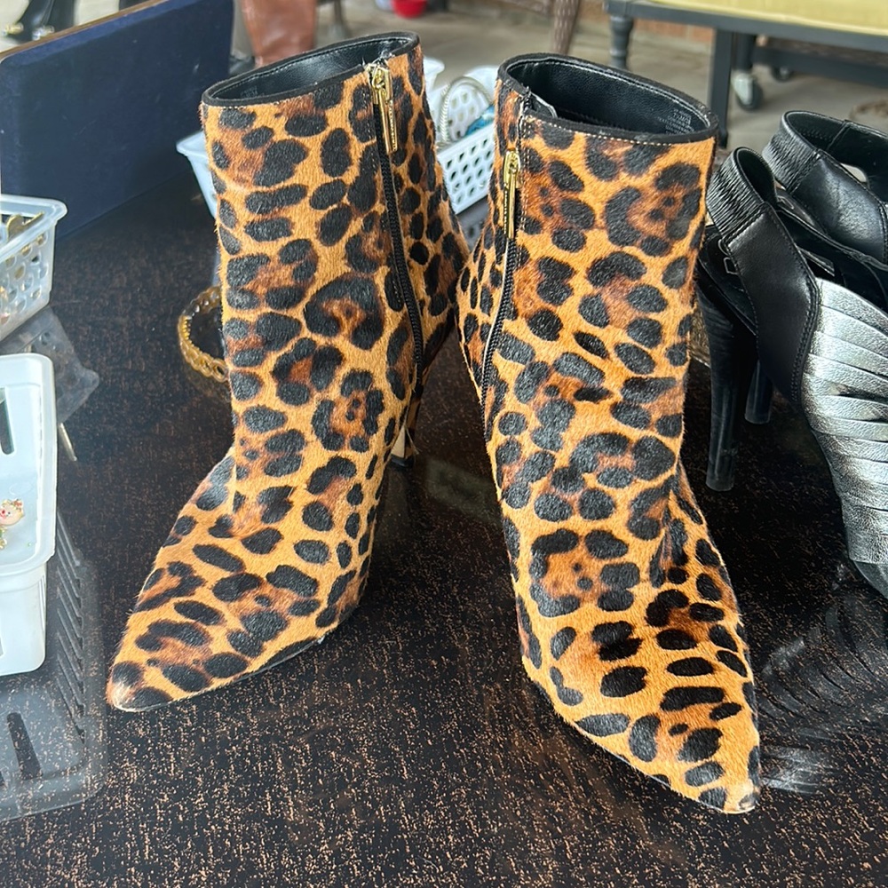 Vince Camuto leopard Calf Skin Booties